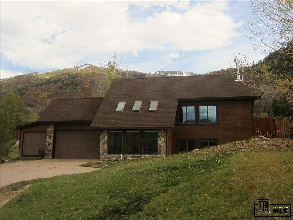 1st image of 1861 Hunters Ct