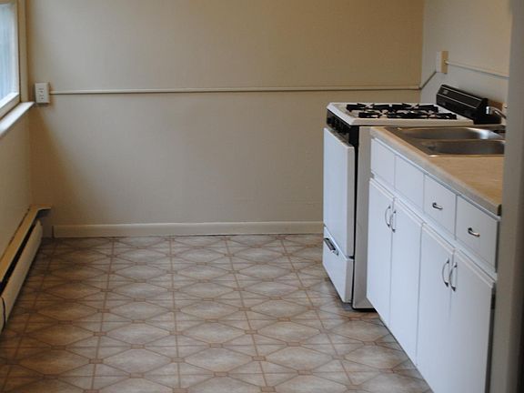 2nd image of 411 N Ball St