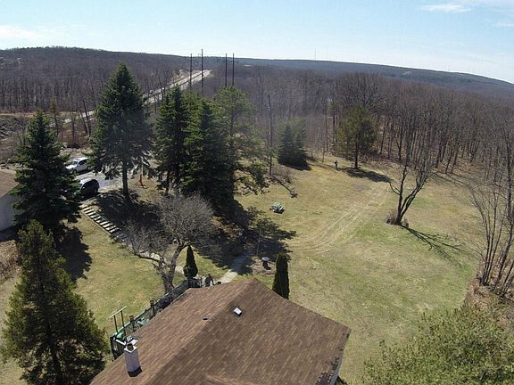 Looking to Front of Property