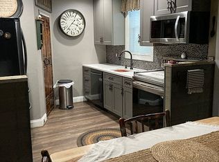 9827 Redd Rambler Dr, Philadelphia, PA 19115