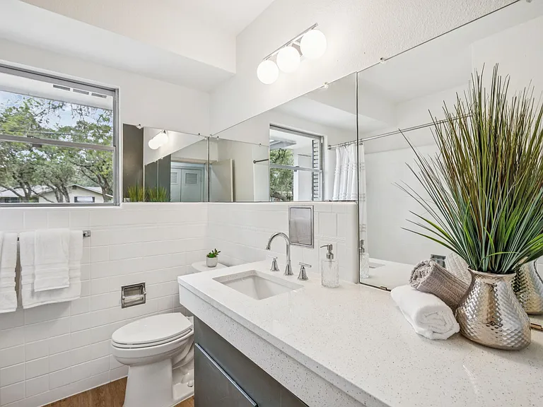 320 El Portal Dr — Photo 19