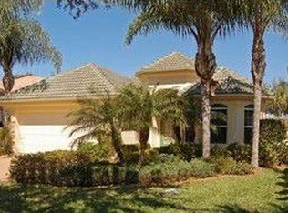 9089 Troon Lakes Dr, Naples, FL 34109