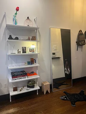 Rented by Delmark Realty LLC | media 30