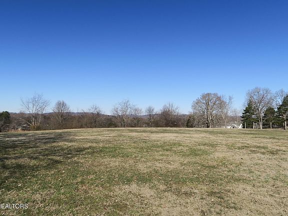 3rd image of 3527 Sevierville Rd