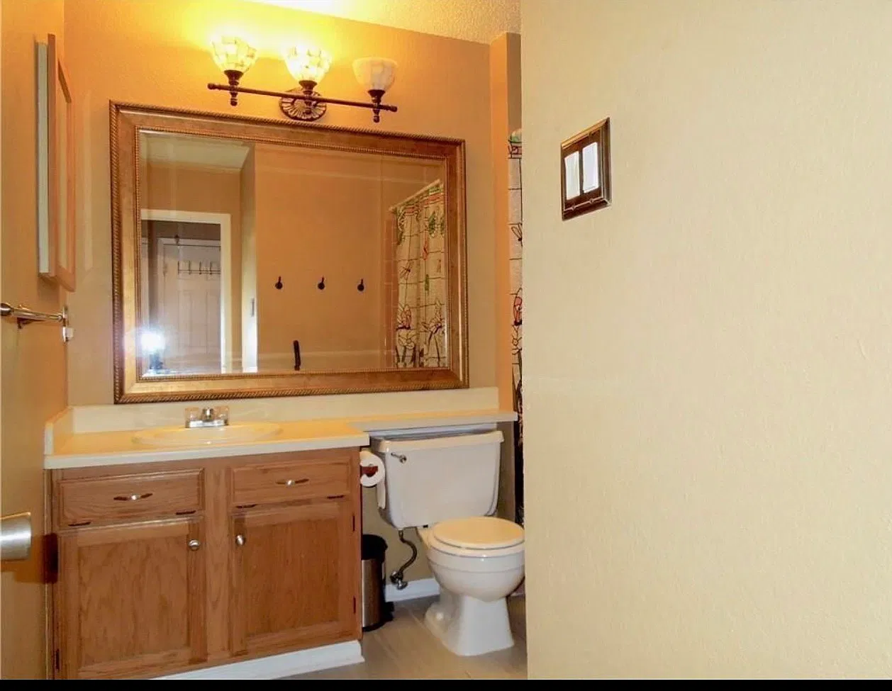 2 bed, 1.5 bath, 976 sqft, $1,750 — Photo 2