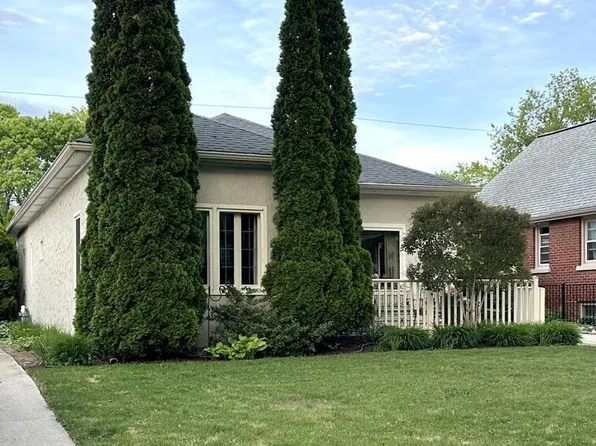 4920 N Newhall STREET, Whitefish Bay, WI 53217