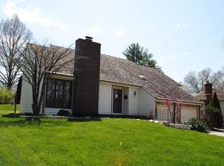 3113 Lakeview Cir, Leavenworth, KS 66048