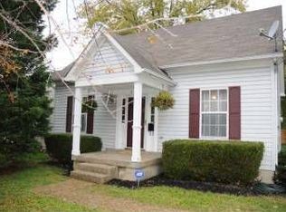 8911 Prospect Ave, Louisville, KY 40242
