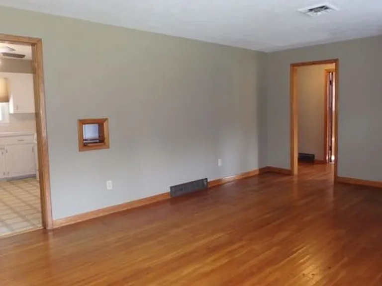 1503 W Ash St — Photo 4