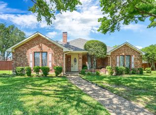 2912 Maple Ct, Carrollton, TX 75007