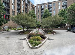 200 Manufacturers Rd APT 630, Chattanooga, TN 37405