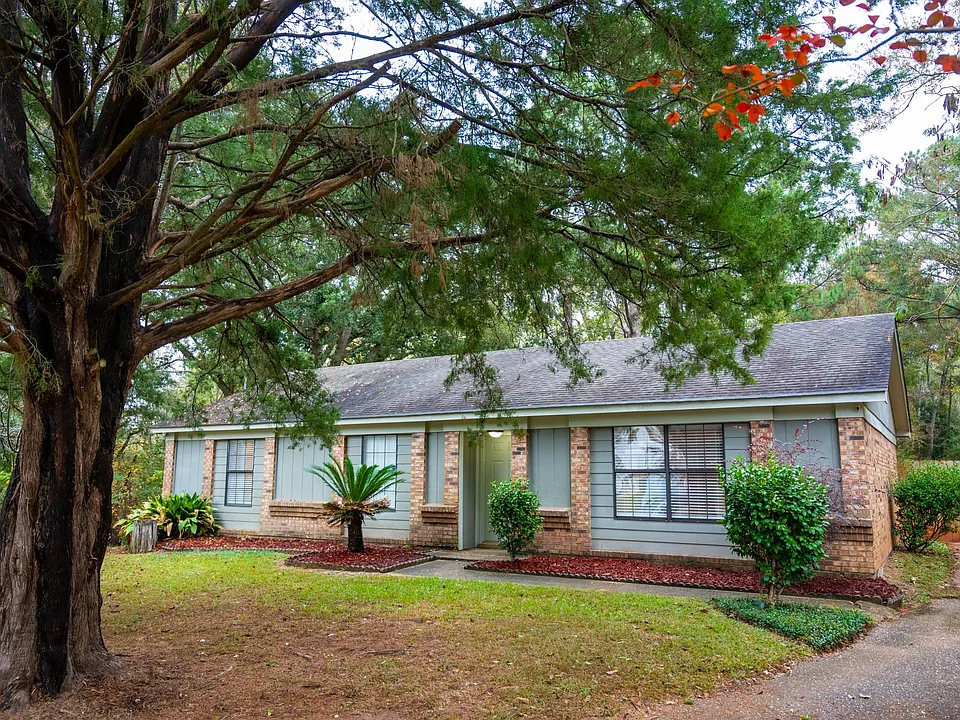 9151 McFarland Ct