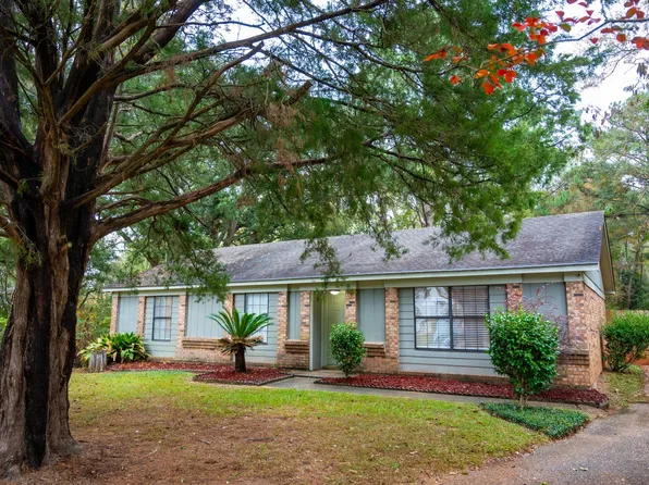 9151 McFarland Ct, Mobile, AL 36695