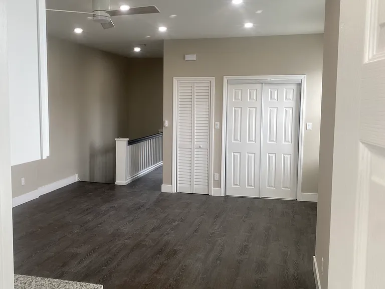 546 W Olney Ave #2 — Photo 4