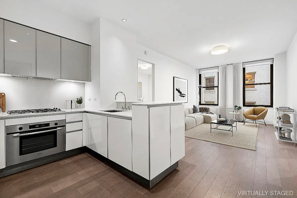 25 Broad Street — Photo 1