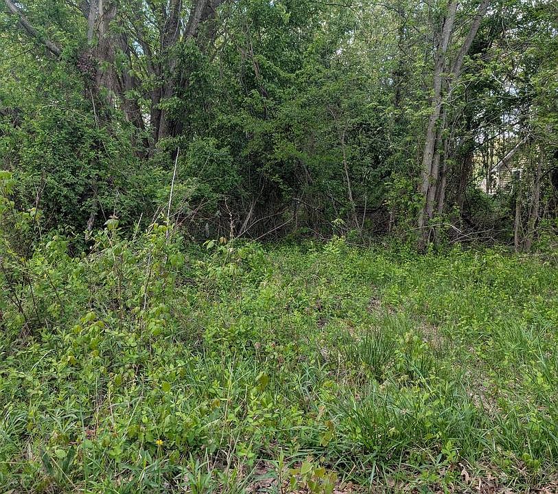 1st image of 128 Long Point Rd