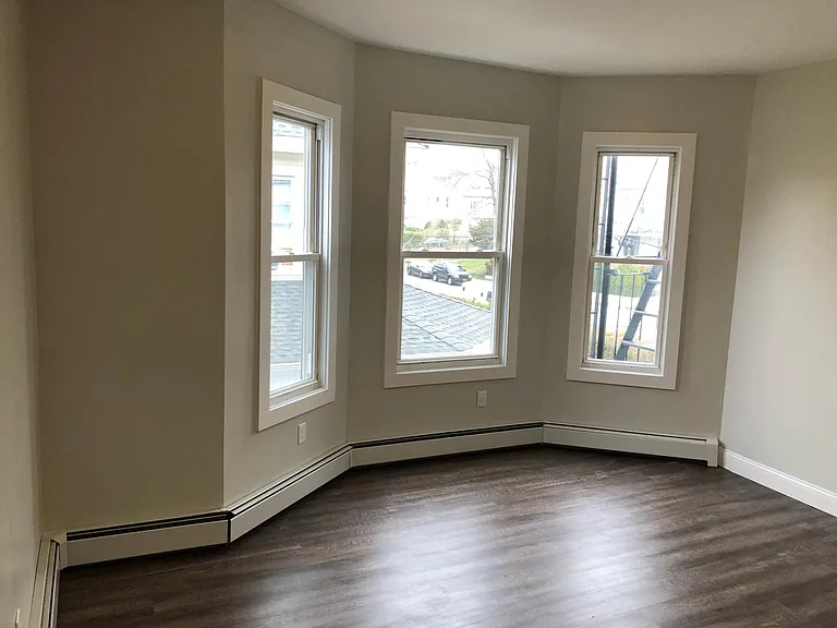 114 Park Ave #2 — Photo 4