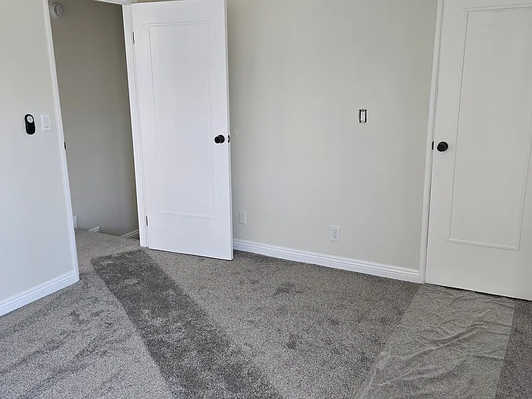 1237 W 22nd St #A — Photo 11
