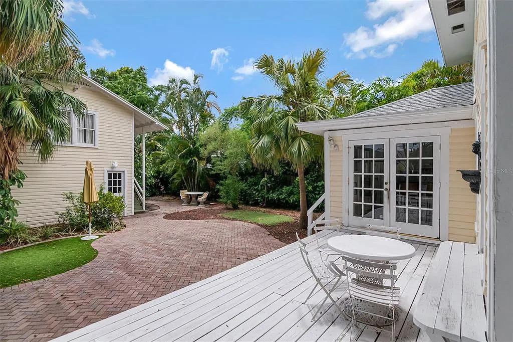 1 bed, 1.0 bath, 500 sqft, $1,500 — Photo 2