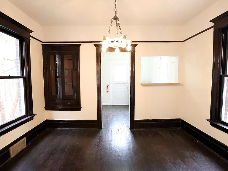1176 Vinewood St — Photo 4