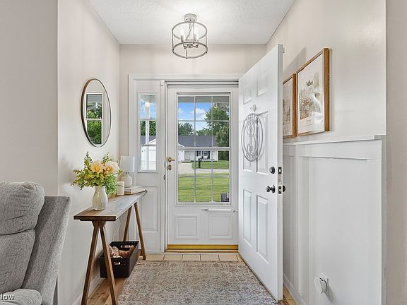5th image of 110 Parkside Dr