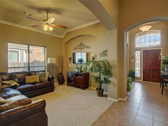 5th image of 12517 Outlook Ave