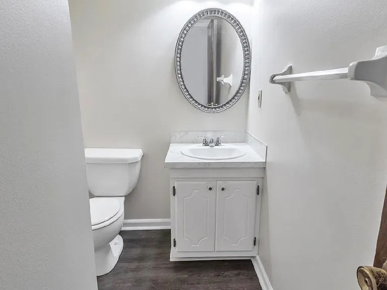 102 Kimeran Ln #B — Photo 8