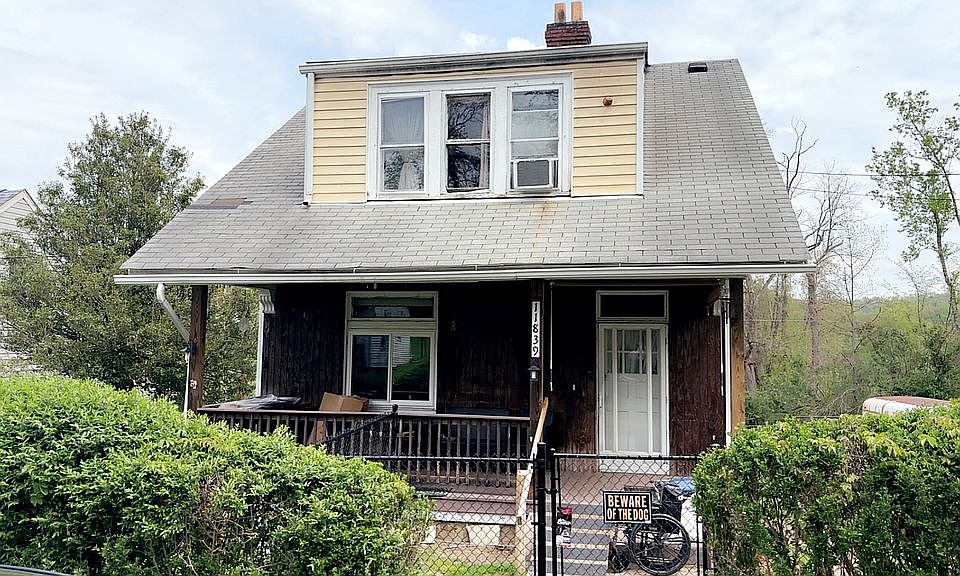 1st image of 11839 Crockett St