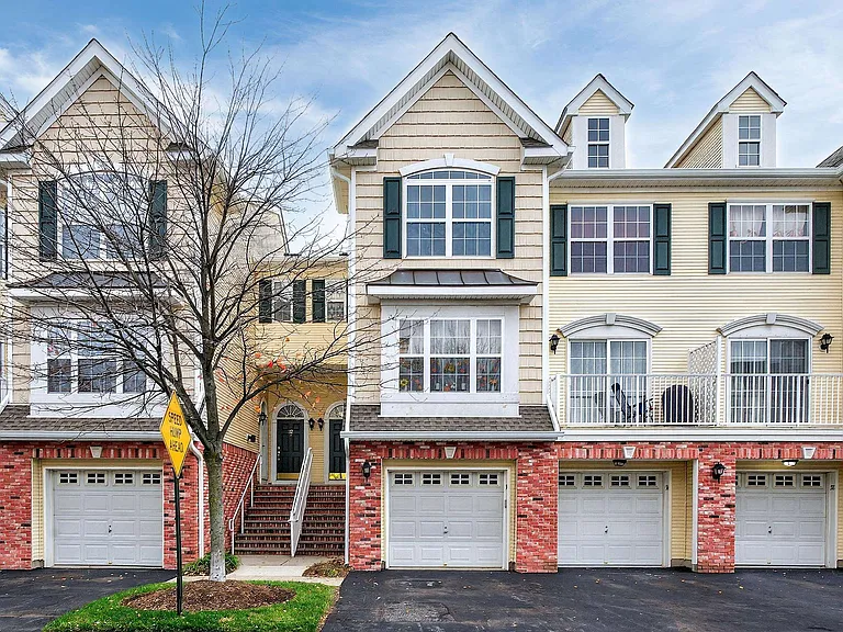 34 Marina Dr — Photo 25