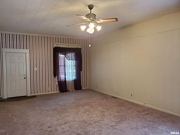 5th image of 810 S Granger St