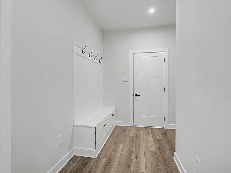 239 Darden Dr — Photo 6