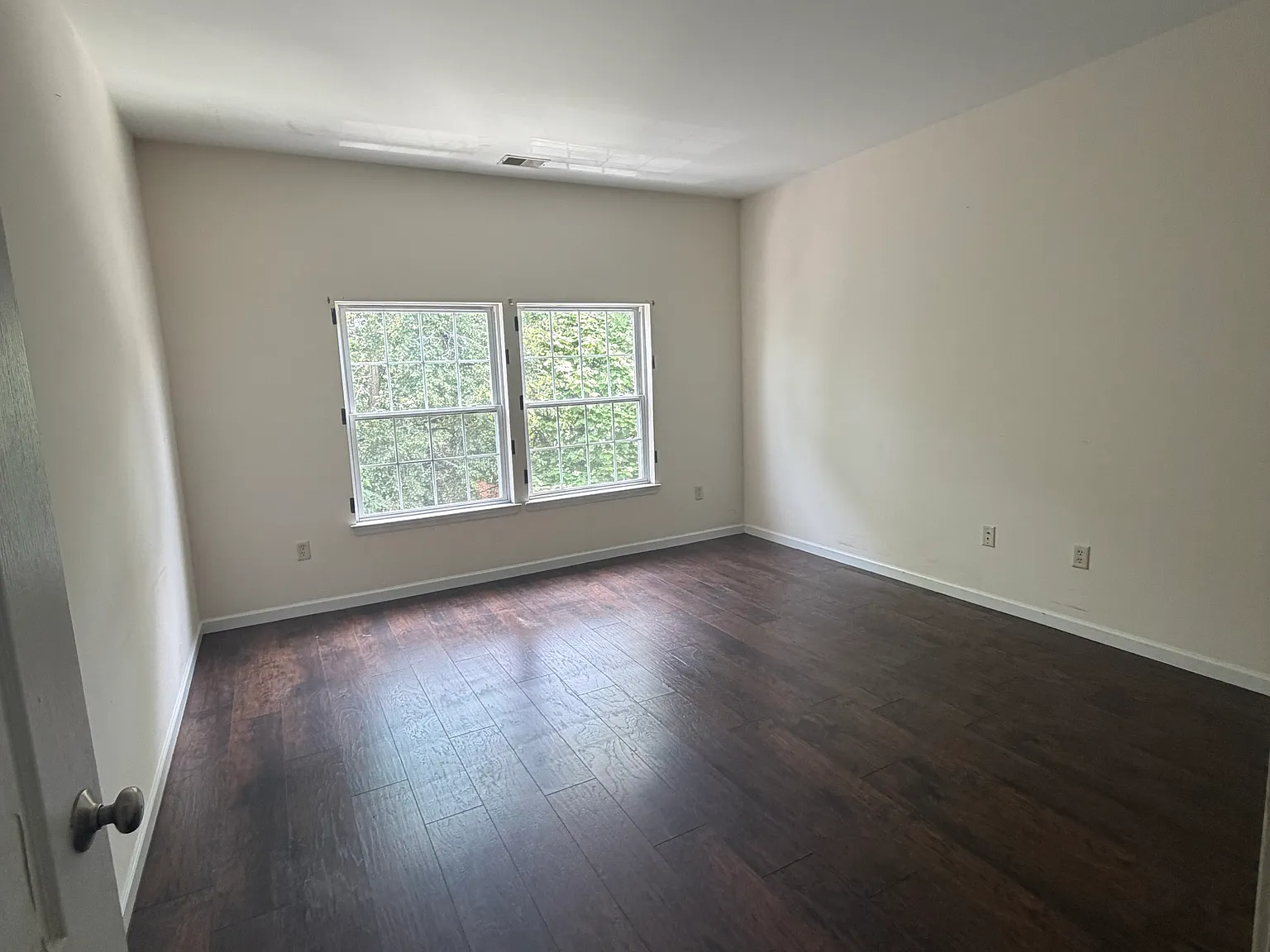 1 bed, $2,100 — Photo 4