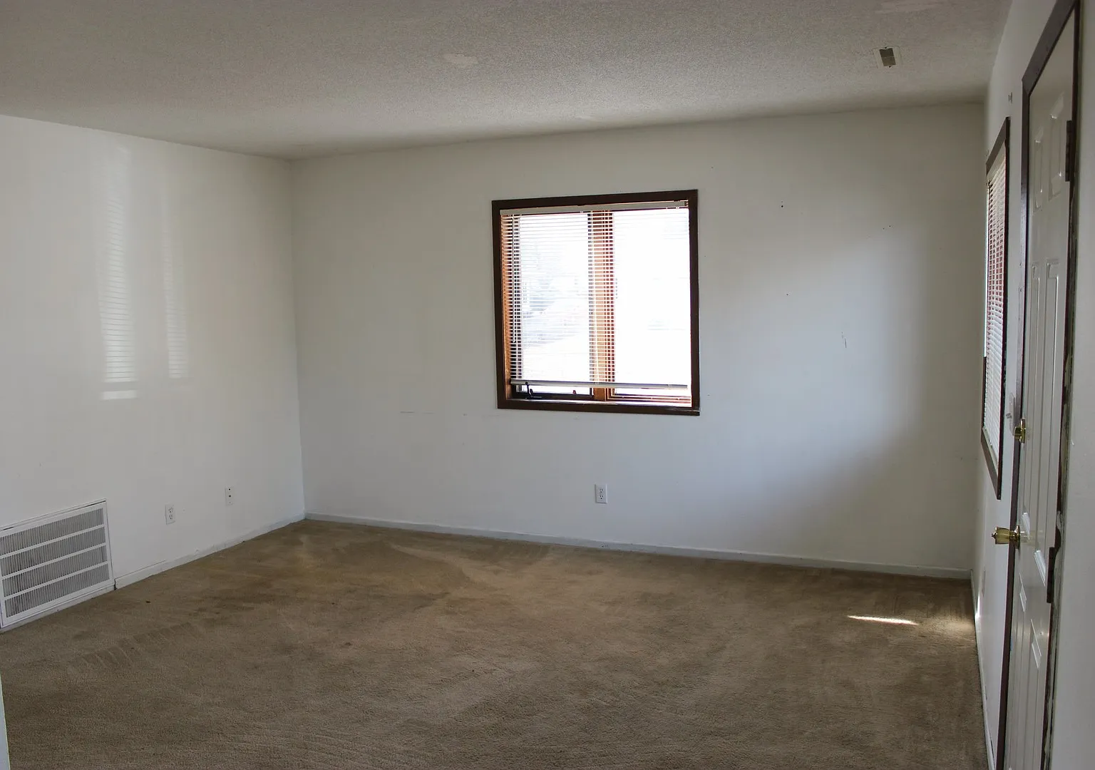 West Central Ames - tucked back behind street for more privacy — Photo 2