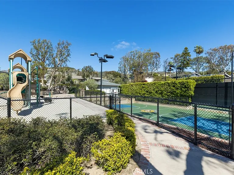 16 N La Senda Dr — Photo 18