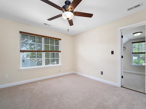 5th image of 633 Fairland Ave