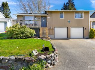 1289 Halsey Dr, Coupeville, WA