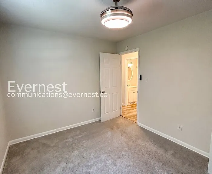 633 Hemlock Ave — Photo 11