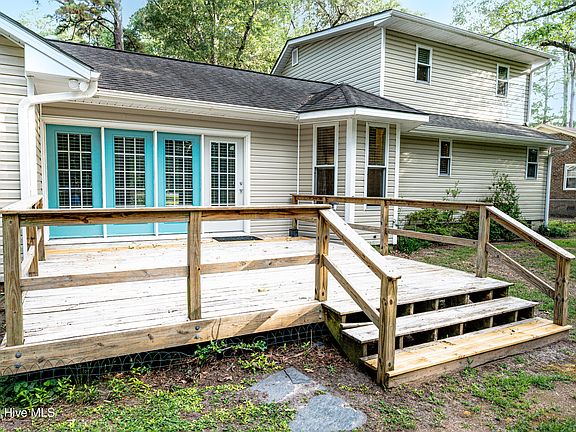 5th image of 512 Haywood Creek Dr
