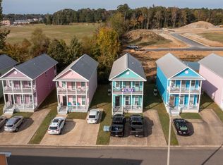 102 Charleston Dr #B, Starkville, MS 39759