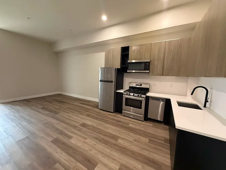 328 W Front St #300 — Photo 3