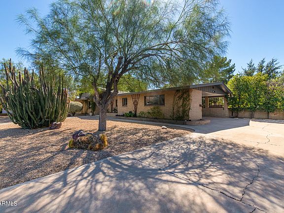 3rd image of 863 W Mountain View Drive
