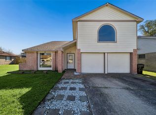 3311 Walhalla Dr, Houston, TX 77066