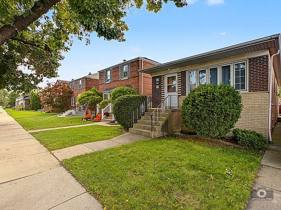 2nd image of 5104 S Menard Ave