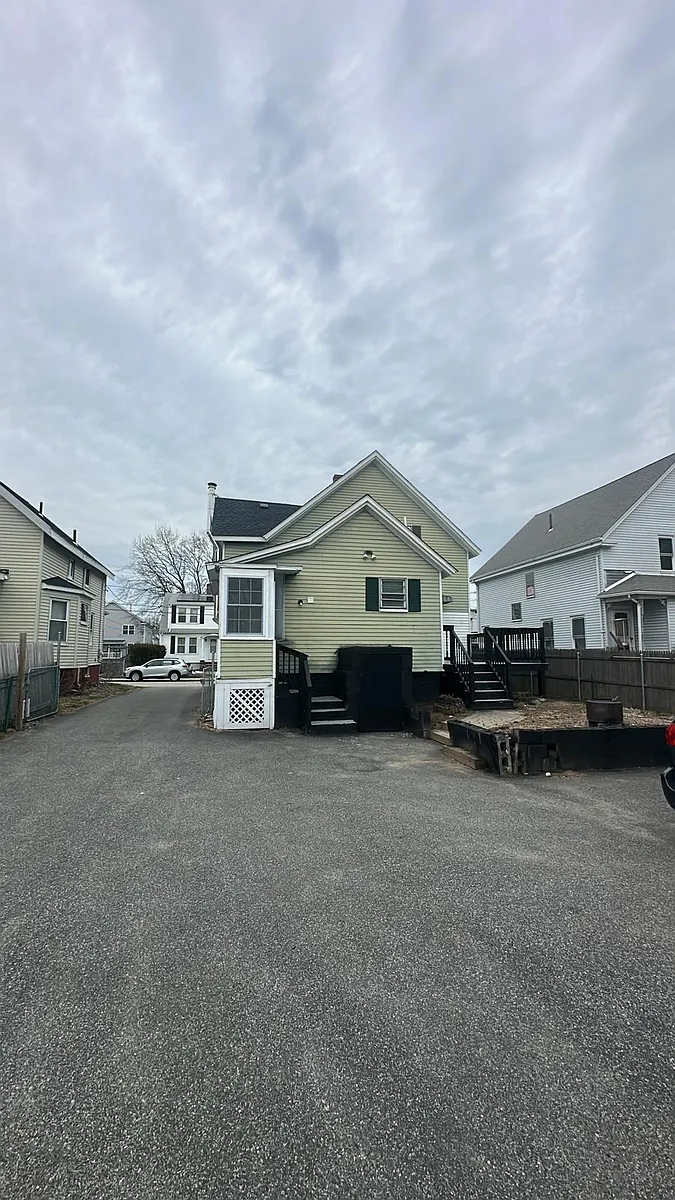 Building Photo - 37 Emory St