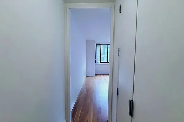 Rented by Corcoran | media 28