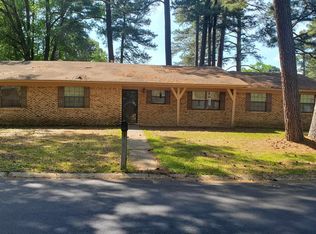 1 Terry Cir, Hope, AR 71801