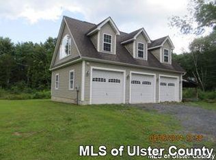 21 Easy St, Hurley, NY 12443