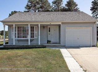 14 Yucatan Way, Toms River, NJ 08757