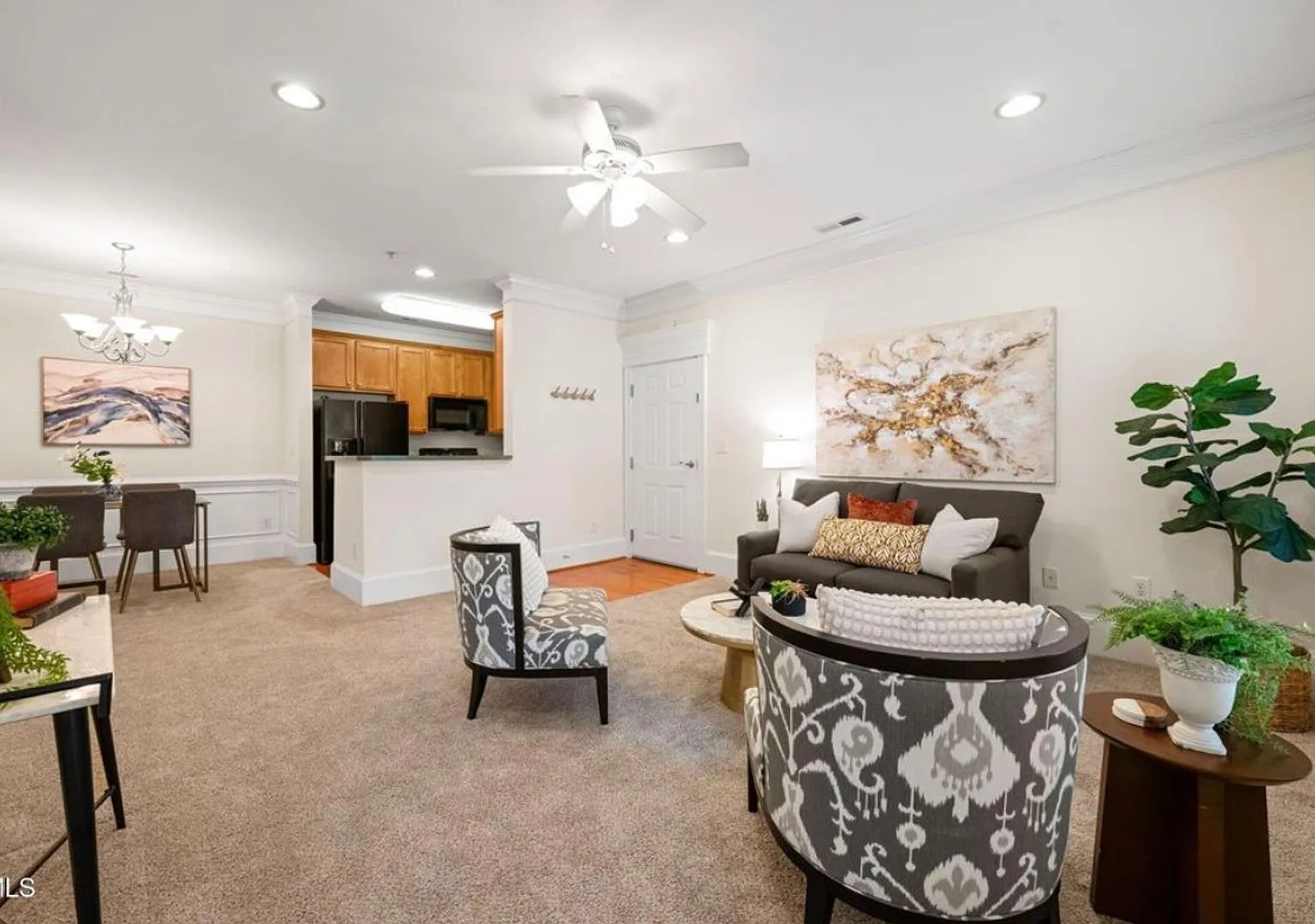 Beautifully Updated Cary Park Condo Open Floor Plan & Covered Deck — Photo 3