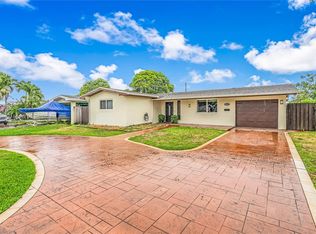 8800 NW 11th Ct, Pembroke Pines, FL 33024